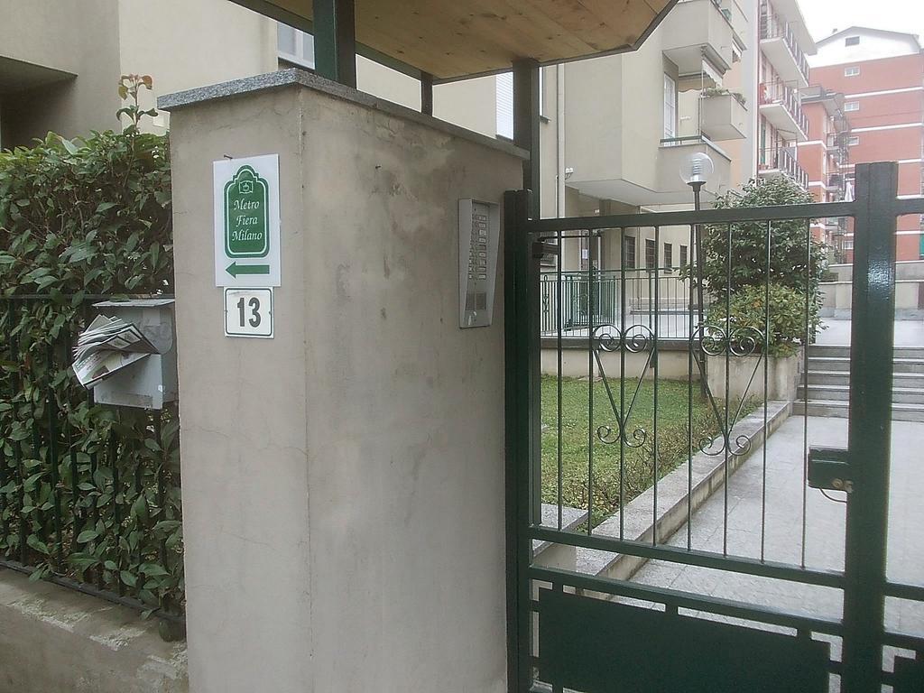 Affittacamere Metro Fiera ペーロ エクステリア 写真